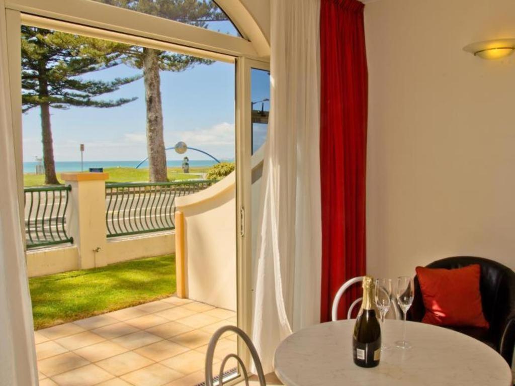 Beachfront Motel Napier Exteriér fotografie