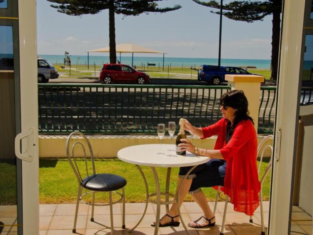 Beachfront Motel Napier Exteriér fotografie